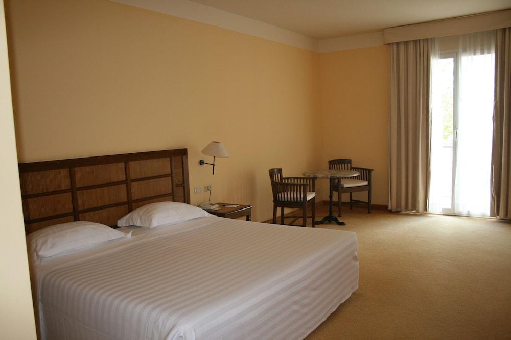 Punta San Martino Hotell Arenzano Eksteriør bilde